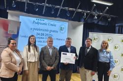 Umowy na Kluby Seniora podpisane!